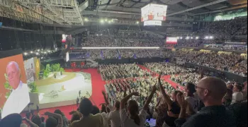 el-papa-leon-xiv-lidera-un-encuentro-en-movistar-arena-sobre-los-retos-del-siglo-xxi