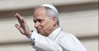 el-papa-visita-cedia-y-comparte-un-almuerzo-con-usuarios-del-comedor-de-caritas