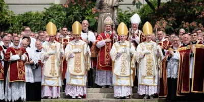 obispos-de-la-sspx-alfonso-de-galarreta-y-bernard-fellay-excomulgados-por-segunda-vez