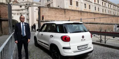 fiat-dona-30-vehiculos-electricos-al-vaticano-en-apoyo-a-su-programa-de-sostenibilidad