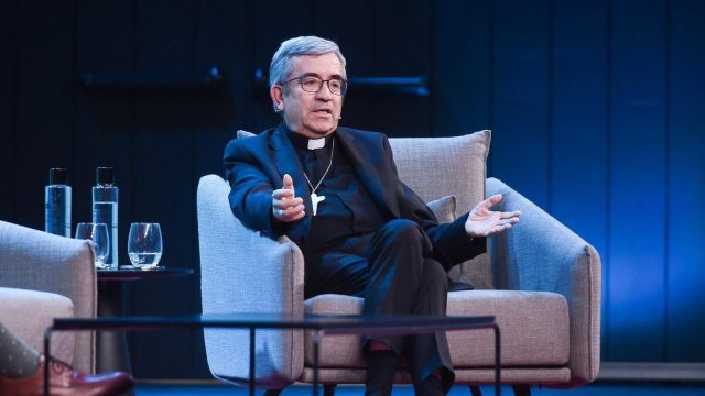 Archbishop Luis Argüello of Valladolid speaking into a microphone