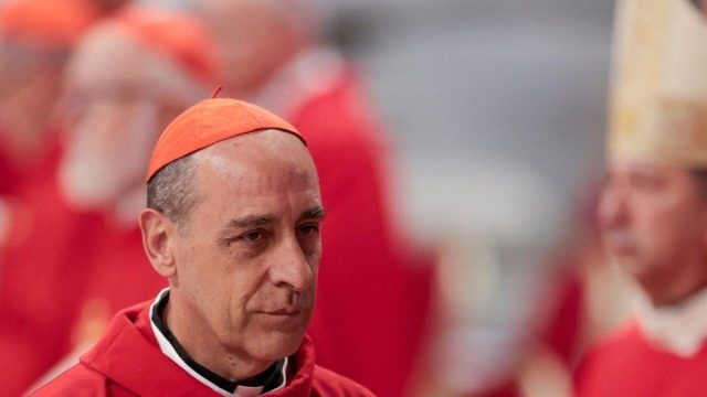 Cardinal Víctor Manuel Fernández speaking during a visit to Madrid