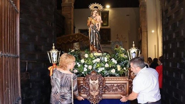The Inmaculada Concepción parish church in Soto del Real, which is hosting religious and cultural events for the Month of the Rosary