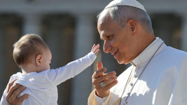 Promotional graphic for the official website of Pope Leo XIV's visit to Argentina, November 8 to 11